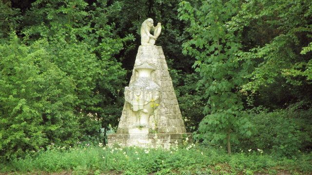 File:Stowe, The Congreve Monument (geograph 3577611).jpg