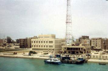 File:Suez1 i maj 1982.jpg