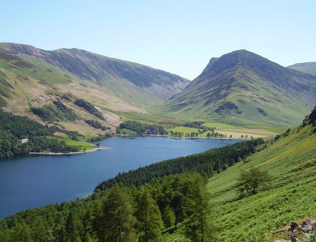 File:Buttermere - geograph.org.uk - 288161.jpg