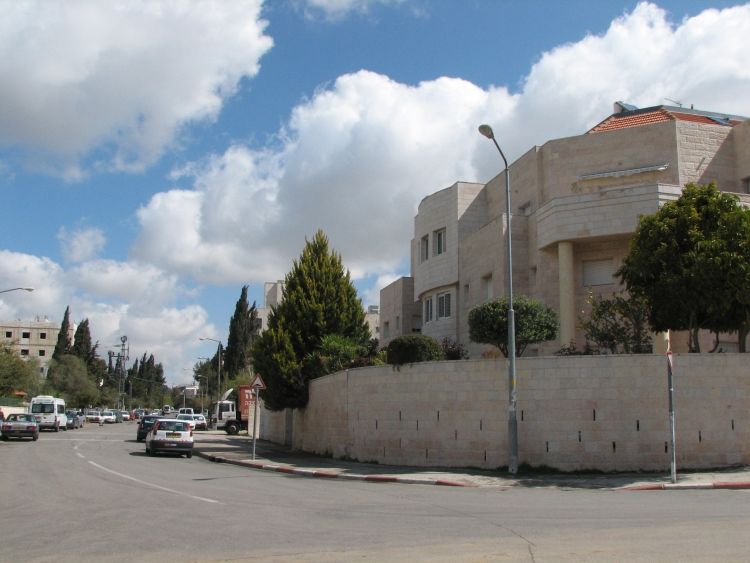 File:Mekor Haim Street.jpg