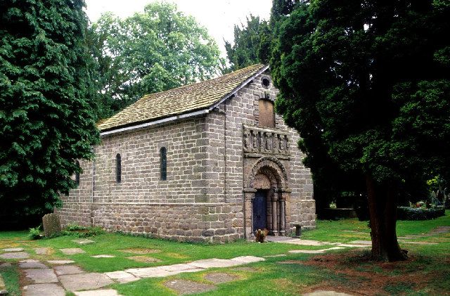 File:Prestbury, Norman chapel.jpg