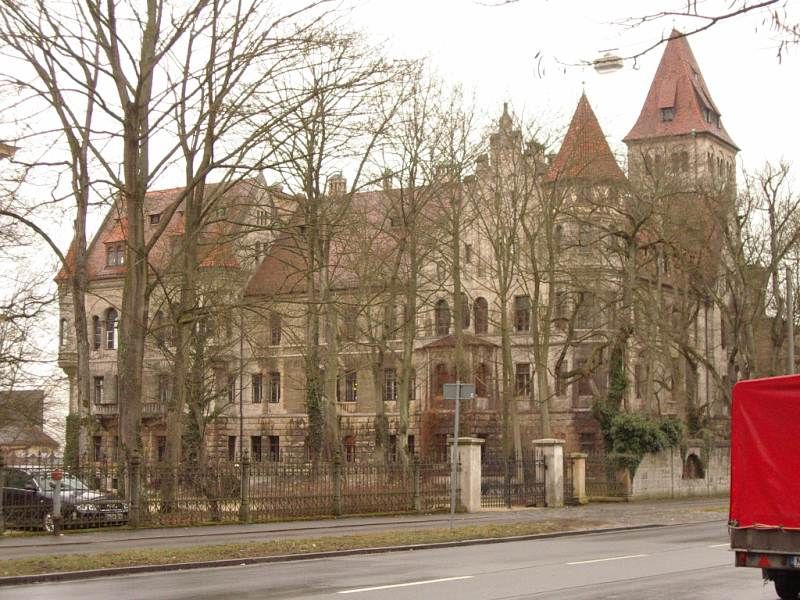 File:Stein (Mittelfranken) Castle 01.jpg