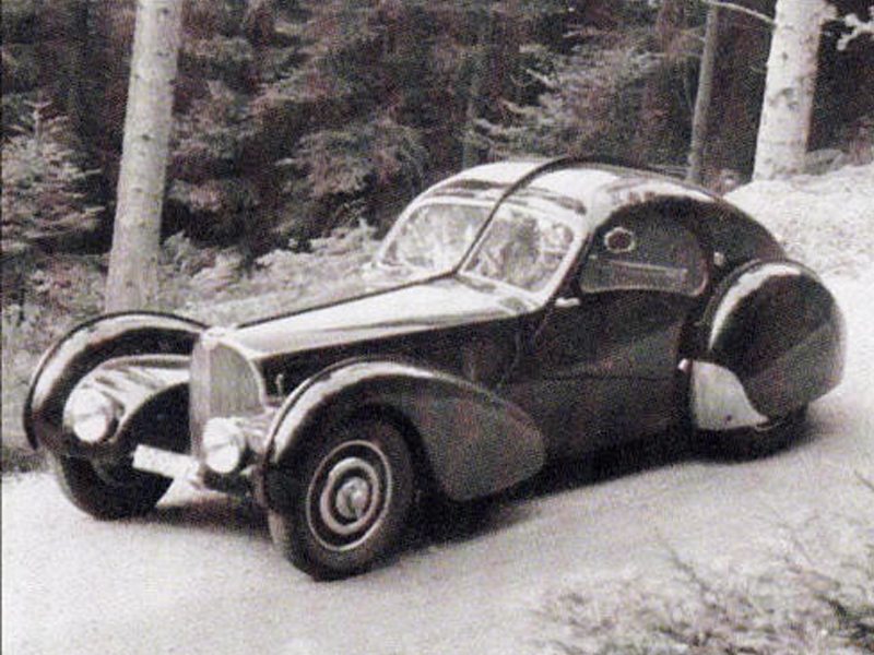 File:Bugatti T57 Voiture Noire.png