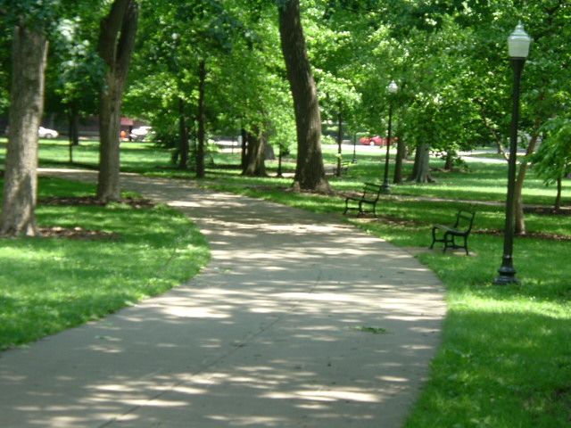 File:Central Park Sentier.jpg