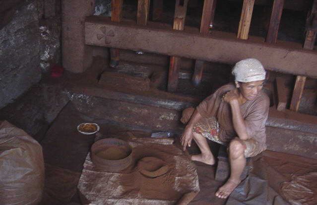 File:Handmaking coffee in Indonesia.jpg