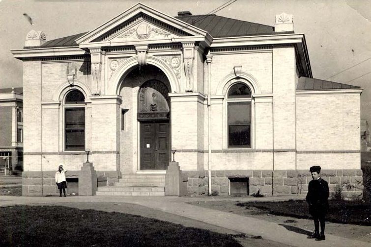 File:Reno, Nevada Carnegie Library.jpg