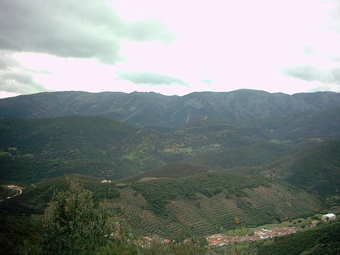 File:SierraMadronaRehoyos3.jpg