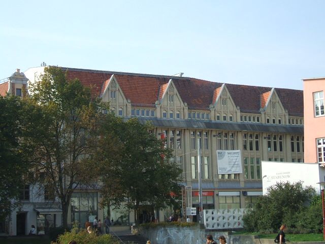 File:Stralsund, Germany, Wertheimkaufhaus (2006-09-29).JPG