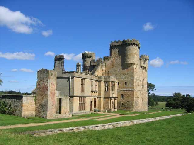 File:Belsay Castle.jpg