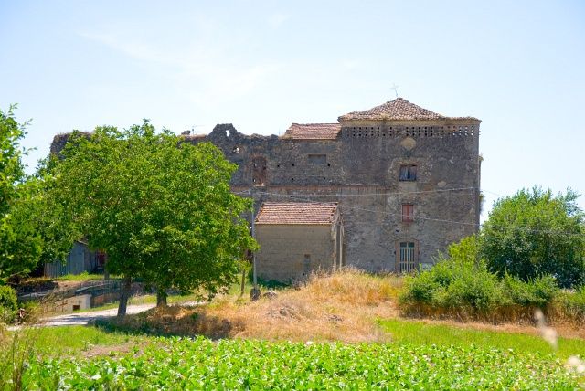 File:Calvi BN - Palazzo Federico II 9.jpg