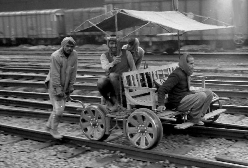 File:Indian railways hand cart 1978.jpg