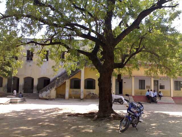 File:R.C.M.High School, Attalur.jpg