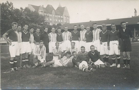 File:Tartu Olümpia Riias 1932.jpg