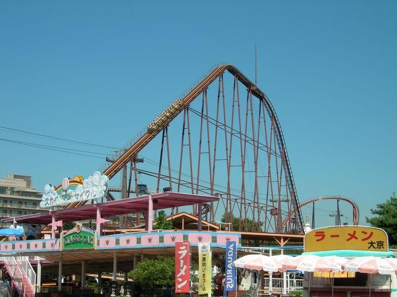 File:Bandit Coaster Yomiuriland Lift Hill.jpg