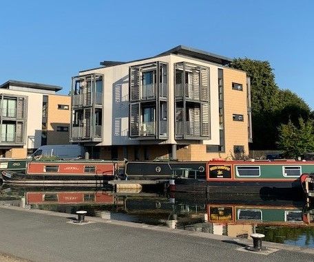 File:Canal Boats at Lochrin Basin Fountainbridge 1.jpg