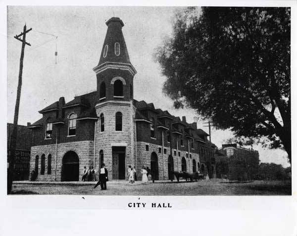 File:Huntsville City Hall 1892.jpg