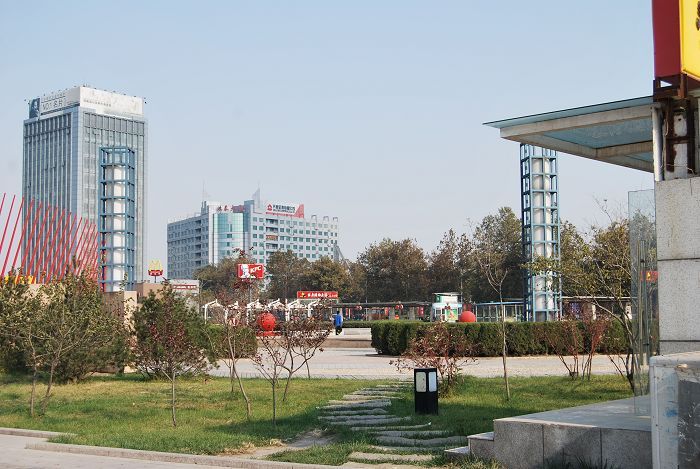 File:Liuquan Square.jpg