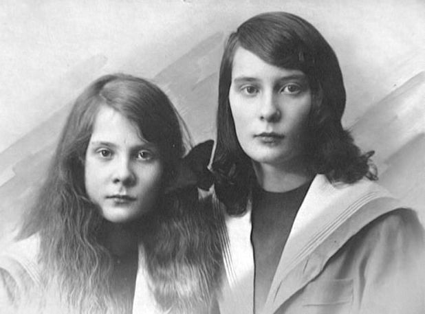 File:Princesses Natalia and Irina Paley.png