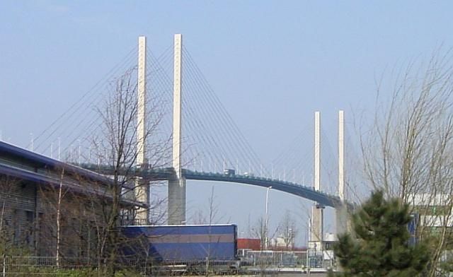 File:Queen Elizabeth II bridge Penny Mayes.jpg