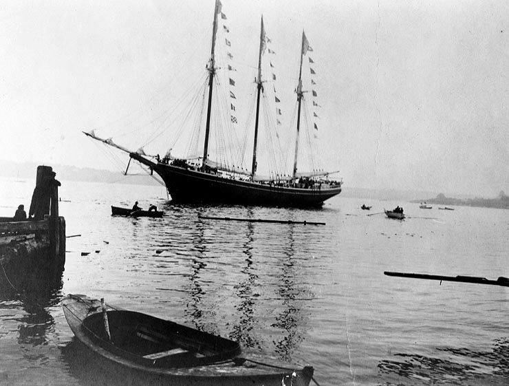 File:Schooner Helvetia.jpg