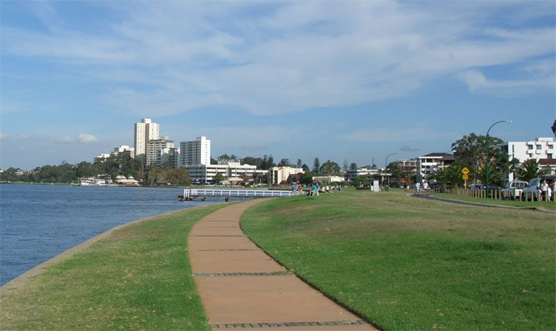 File:South Perth Foreshore 2005-03-30.jpg