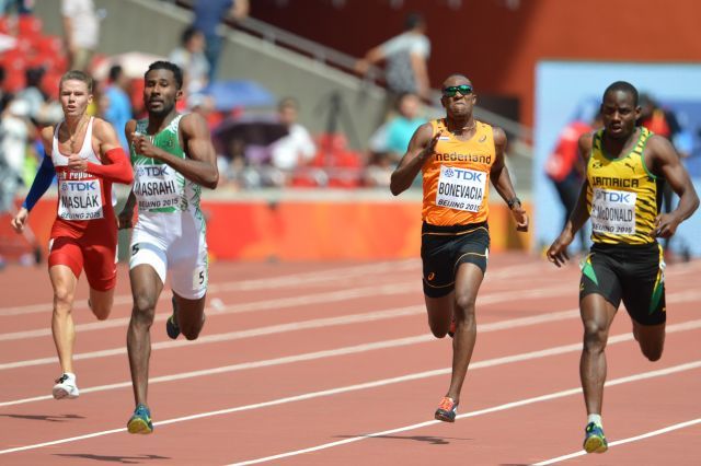 File:400m men heats Beijing 2015.jpg