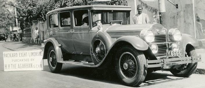 File:Aga Khan Packard Eight in Bombay.jpg