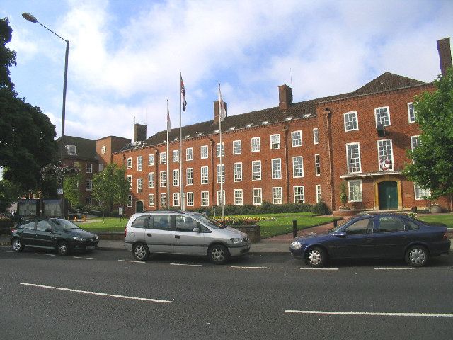 File:Brentwood Town Hall.jpg