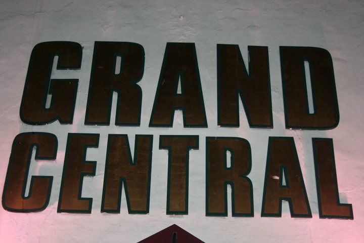 File:Grand Central pub sign.jpg