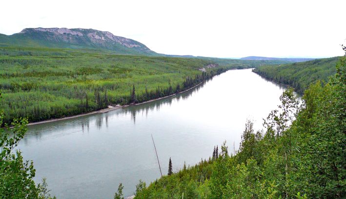 File:Liard-River-near-liard-hotsprings.jpg