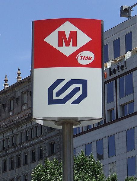 File:Metro sign p catalunya.jpg