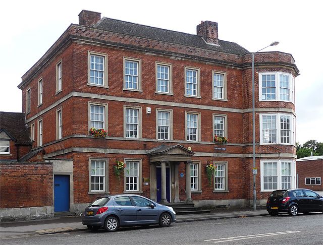 File:Northgate House, Devizes (geograph 2279986).jpg