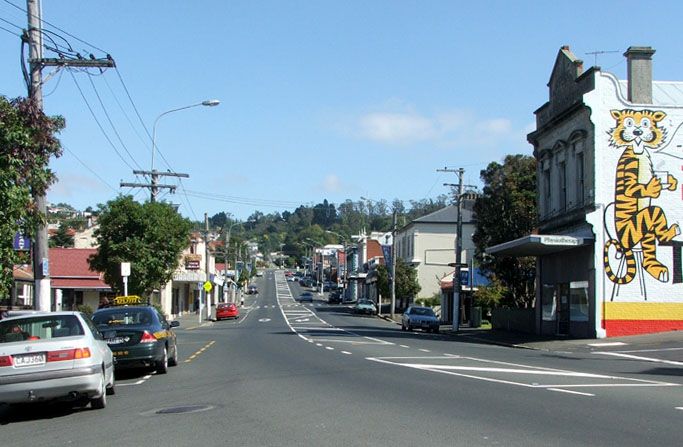 File:SouthRdCavershamNZ.jpg