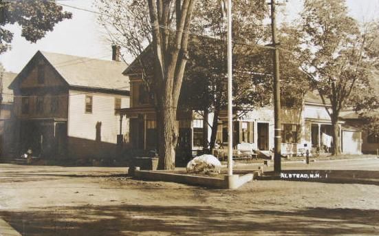 File:Street Scene, Alstead, NH.jpg