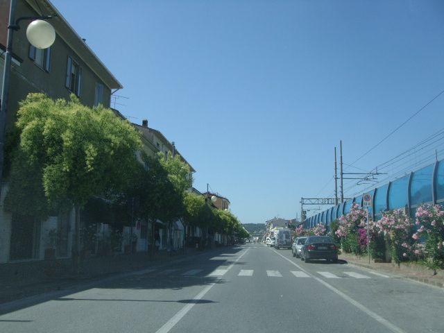 File:VIA AURELIA A ROSIGNANO SOLVAY.JPG