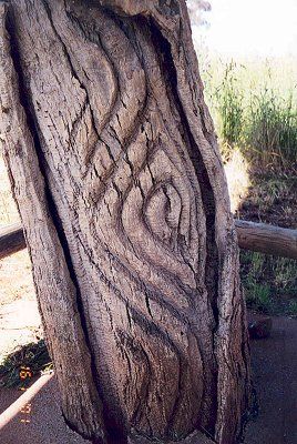 File:1713 - Grave of Yuranigh (5051559b3).jpg