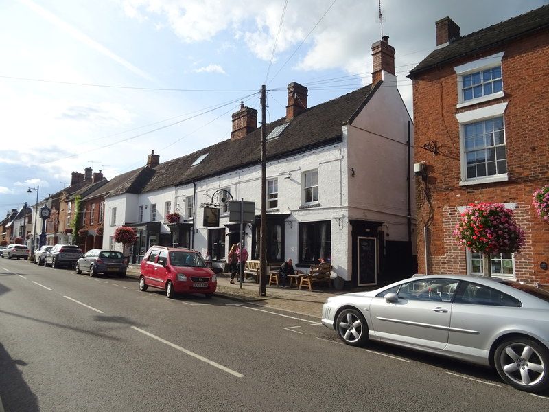 File:Bell Inn, Eccleshall.jpg