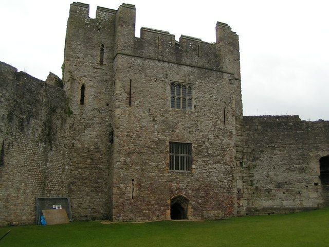 File:Chepstow castle - geograph.org.uk - 1125349.jpg