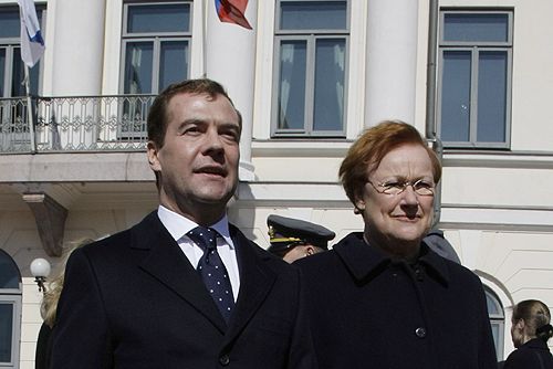 File:Dmitry Medvedev with Tarja Halonen.jpg