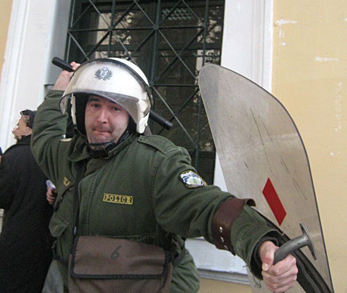 File:Greek riot police reverse baton 12-3-07.jpg