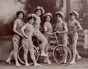 File:Kaufmann's Cycling Beauties.jpg