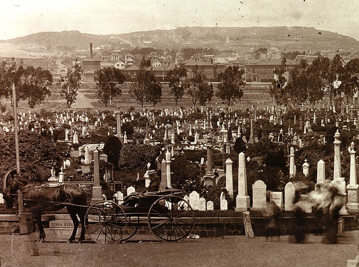 File:SanFrancisco RichmondDistrict OddFellowsCemetery 1899.jpg