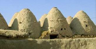 File:Tholoi-Harran.jpg