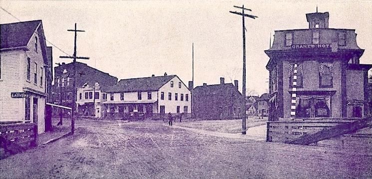 File:View of Sullivan Square, Berwick, ME.jpg