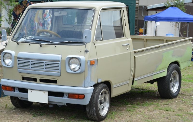 File:Datsun-SunnyCabtruck.JPG