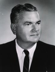 File:Edward F. MacNichol, Jr.jpg