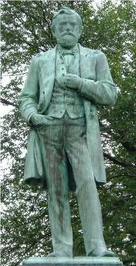 File:Grant statue.jpg