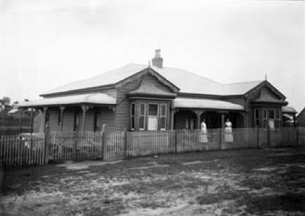 File:Hollywood Private Hospital Kempsey.jpg