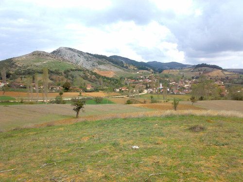 File:Kızılhisar as seen from the west.jpg