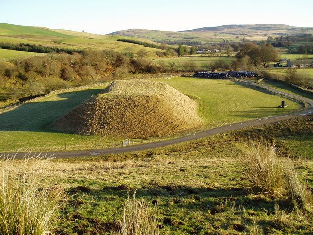 File:Lochrinnie Mote - geograph.org.uk - 513031.jpg